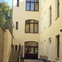 Schulhaus-2.jpg